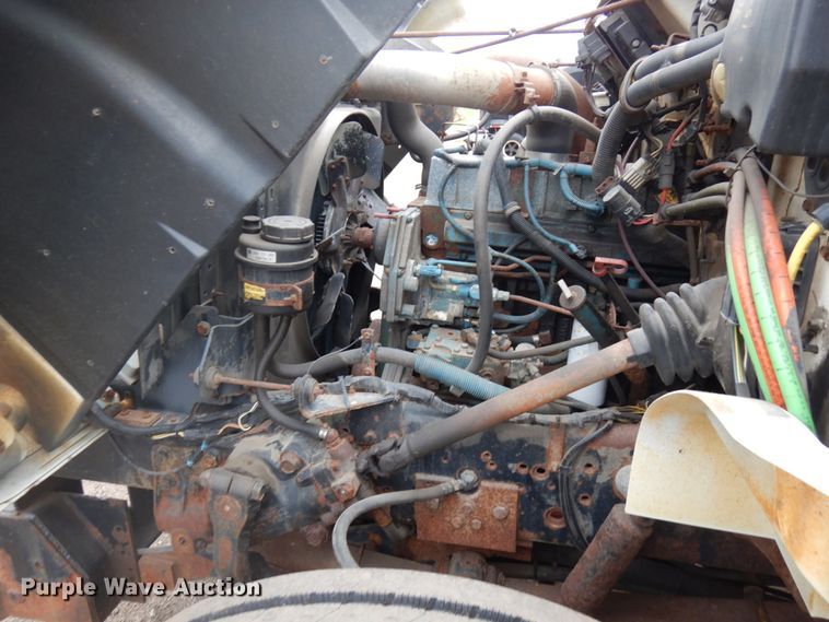 image for item HD9140 1998 International 4700  dump truck