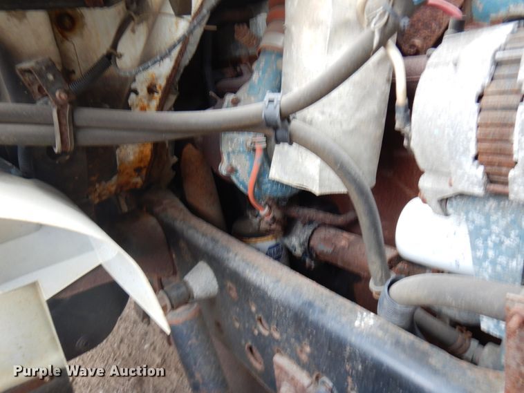 image for item HD9140 1998 International 4700  dump truck