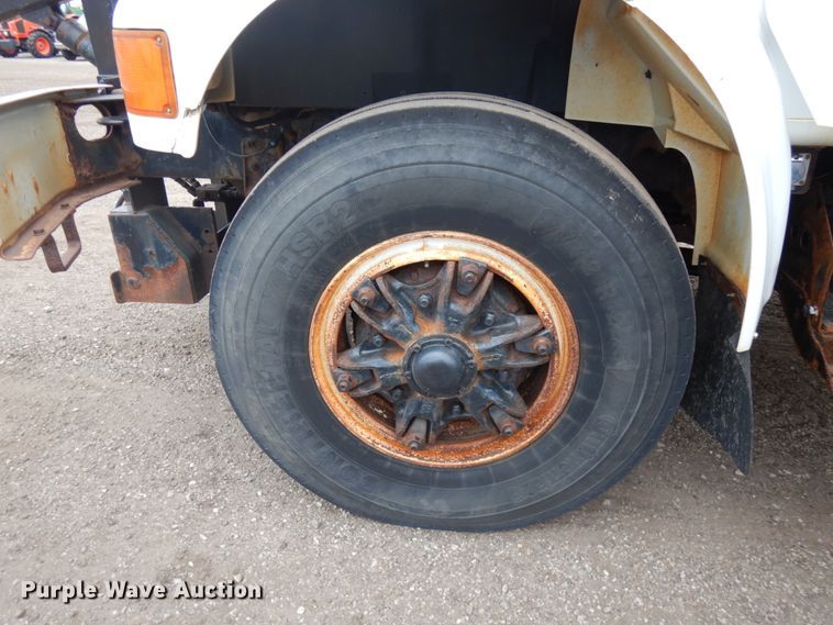 image for item HD9140 1998 International 4700  dump truck