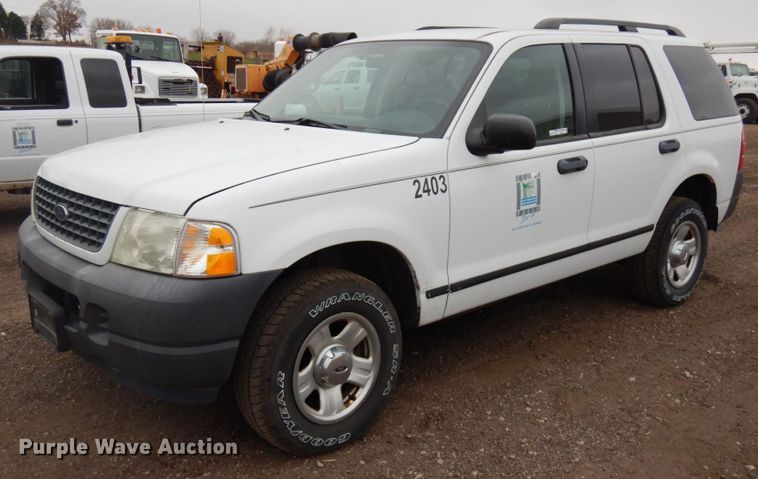 image for item HD9141 2003 Ford Explorer  SUV