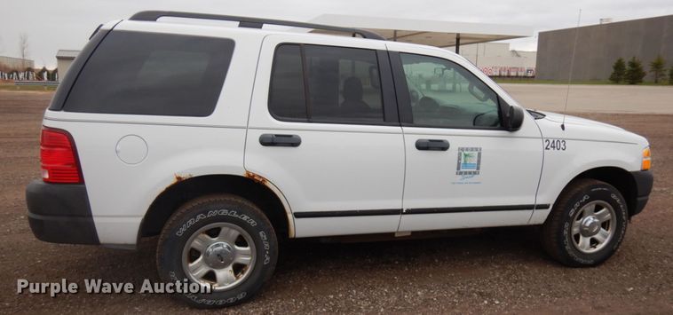 image for item HD9141 2003 Ford Explorer  SUV