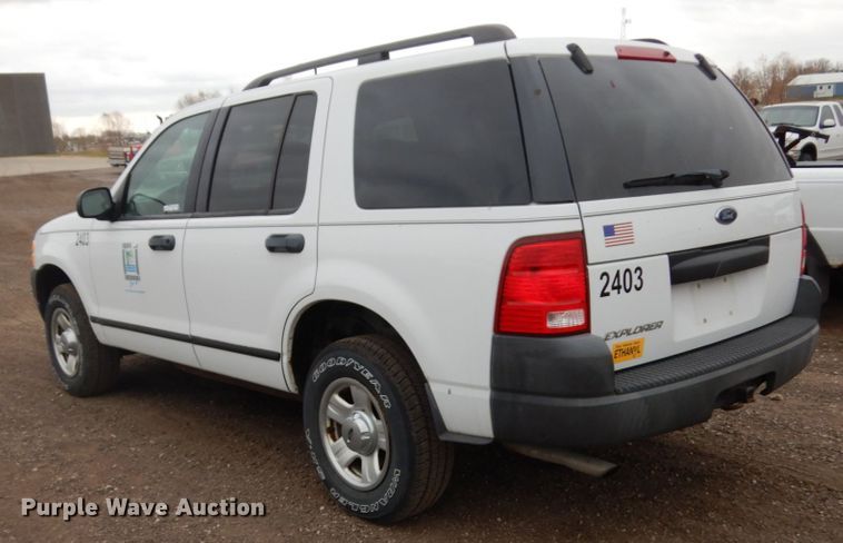 image for item HD9141 2003 Ford Explorer  SUV