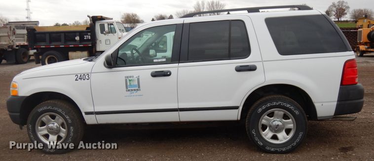 image for item HD9141 2003 Ford Explorer  SUV