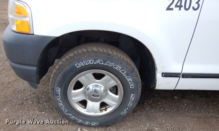 image for item HD9141 2003 Ford Explorer  SUV