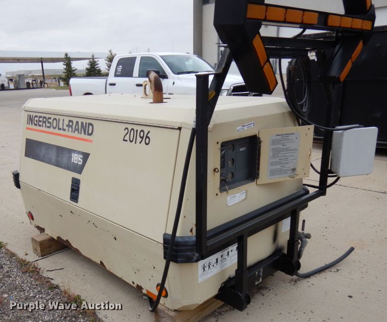 image for item HD9146 1998 Ingersoll Rand 185  air compressor