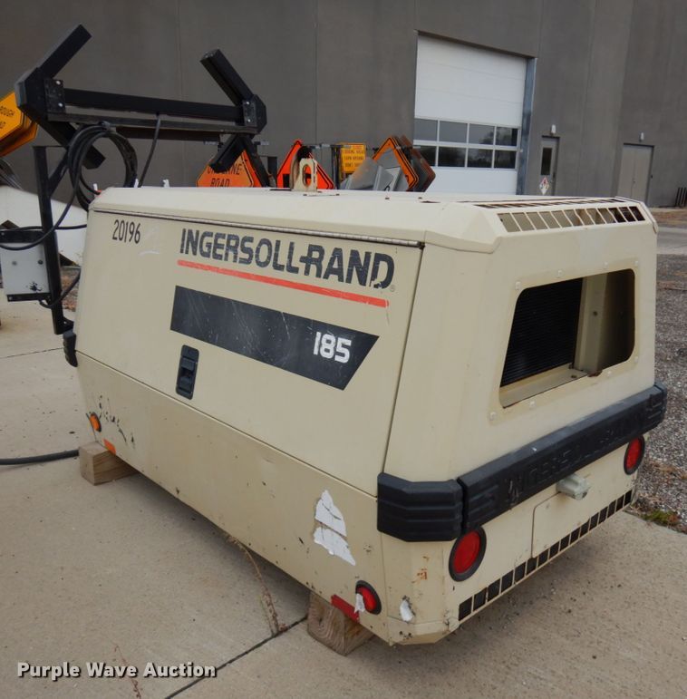 image for item HD9146 1998 Ingersoll Rand 185  air compressor