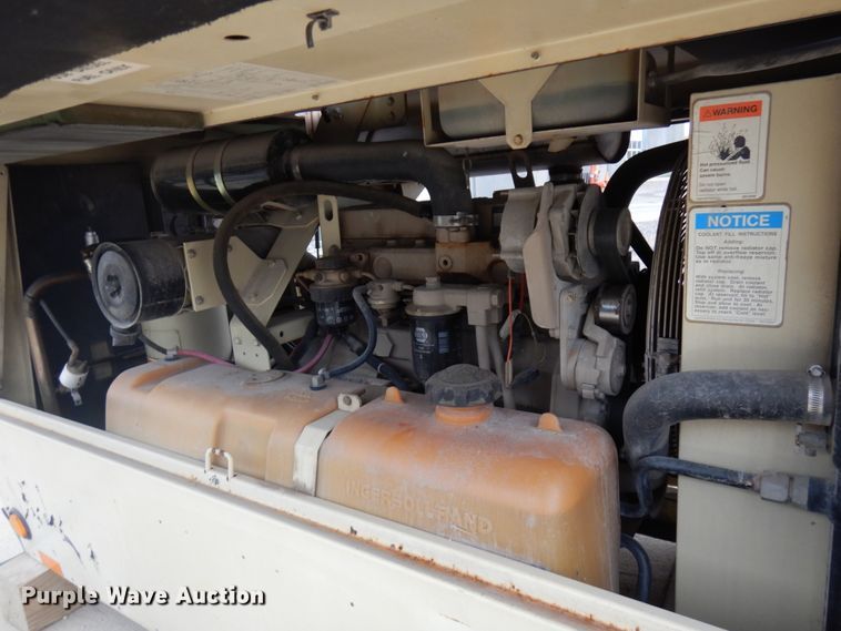 image for item HD9146 1998 Ingersoll Rand 185  air compressor