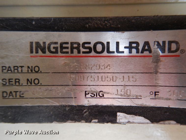 image for item HD9146 1998 Ingersoll Rand 185  air compressor