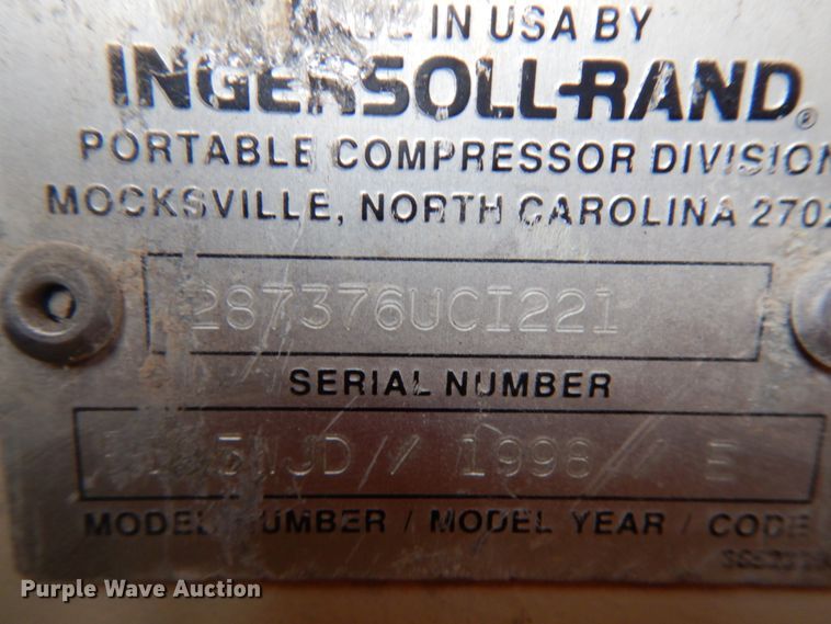 image for item HD9146 1998 Ingersoll Rand 185  air compressor