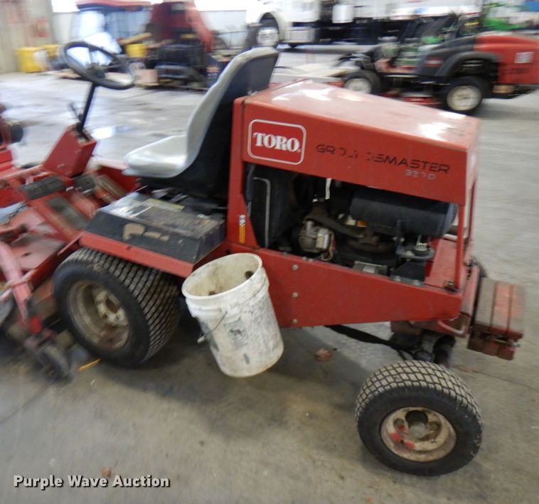 image for item HD9148 Toro Groundsmaster 328D  lawn mower