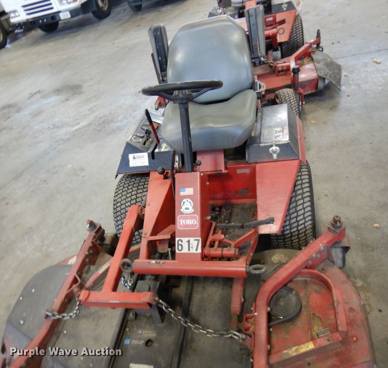image for item HD9149 Toro Groundsmaster 328D  lawn mower
