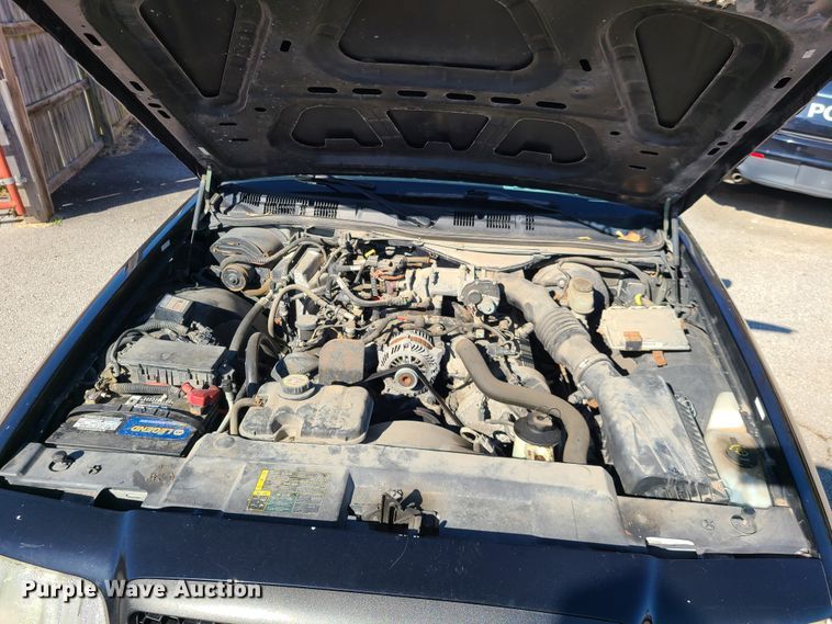 image for item HE9965 2005 Ford Crown Victoria Police Interceptor