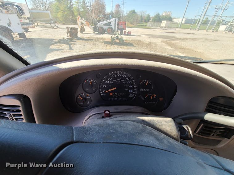 image for item HE9974 2003 Chevrolet Astro  van