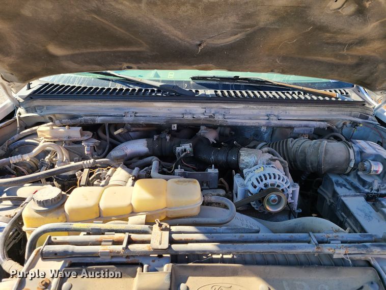 image for item HE9979 1999 Ford F450 Super Duty  utility truck