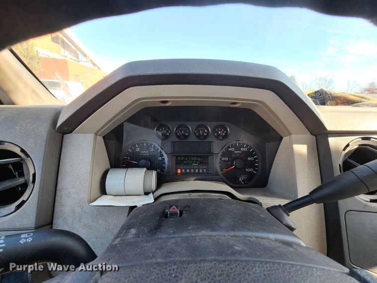 image for item HE9980 2009 Ford F550 Super Duty  bucket truck