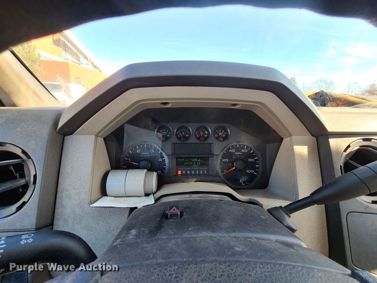 image for item HE9980 2009 Ford F550 Super Duty  bucket truck