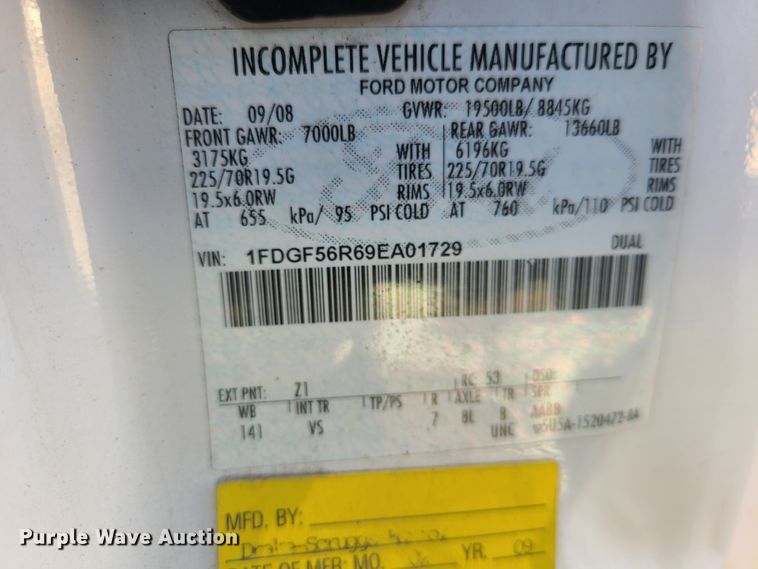 image for item HE9980 2009 Ford F550 Super Duty  bucket truck