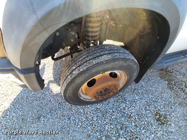 image for item HE9980 2009 Ford F550 Super Duty  bucket truck