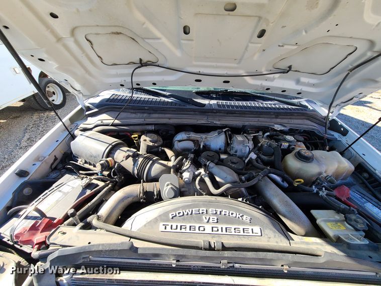 image for item HE9980 2009 Ford F550 Super Duty  bucket truck