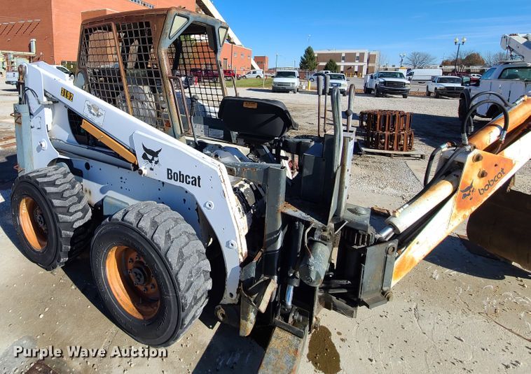 image for item HE9982 2001 Bobcat 863  skid steer loader