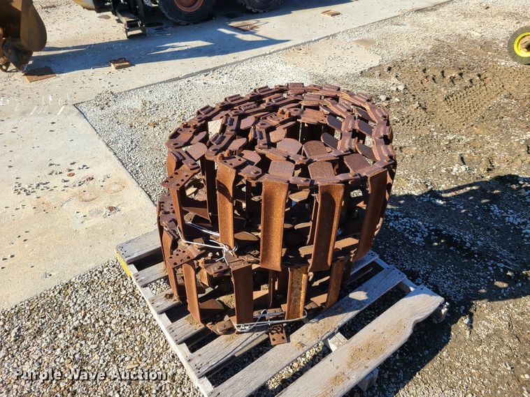 image for item HE9982 2001 Bobcat 863  skid steer loader