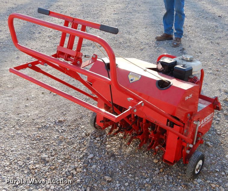 image for item HF9101 Classen TA-25 lawn aerator
