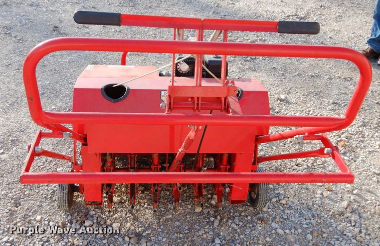 image for item HF9101 Classen TA-25 lawn aerator