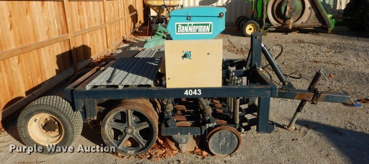 image for item HF9111 Bannerman B-QSS-5  grain drill