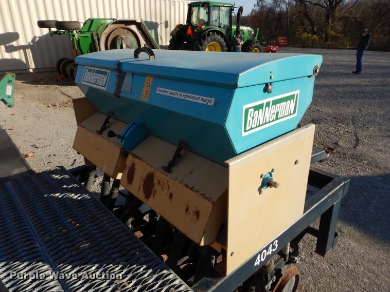image for item HF9111 Bannerman B-QSS-5  grain drill