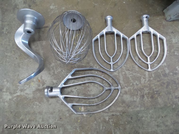 image for item HF9762 Hobart H-600 mixer