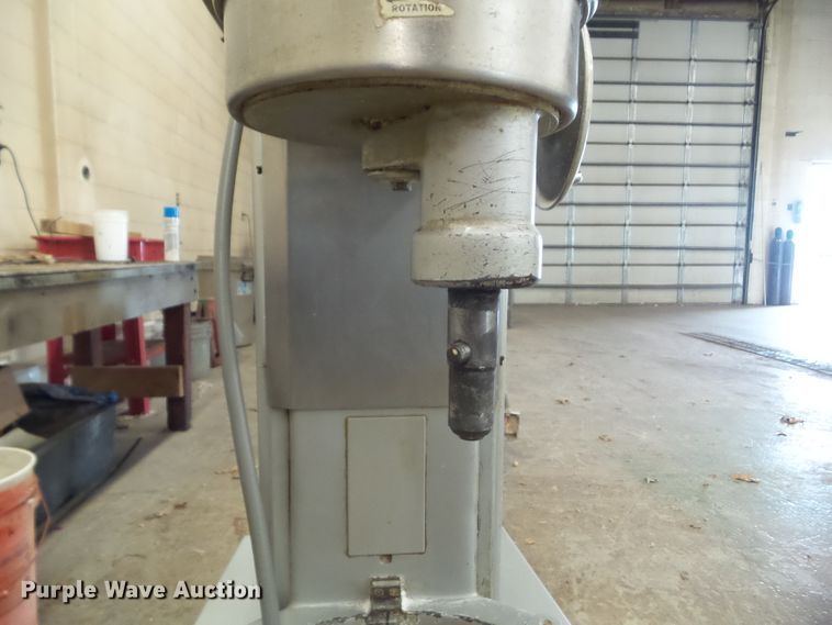 image for item HF9762 Hobart H-600 mixer