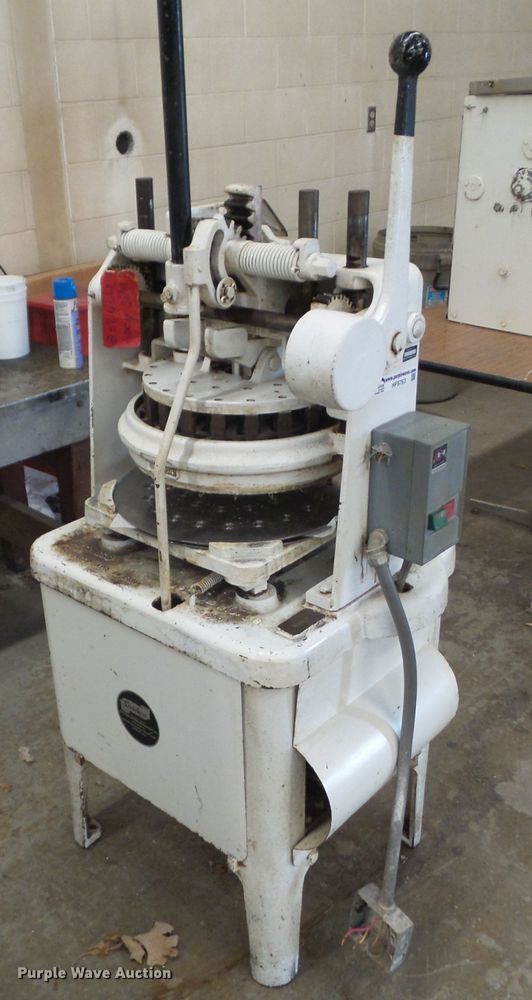 image for item HF9763 Dutchess RR-399 semi-auto dough divider rounder