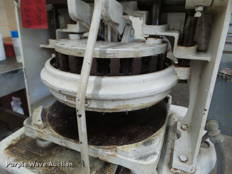 image for item HF9763 Dutchess RR-399 semi-auto dough divider rounder