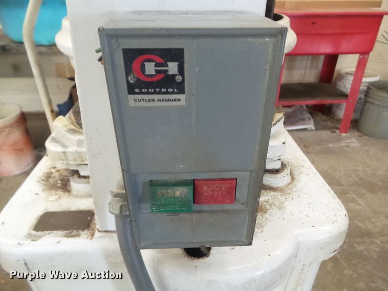 image for item HF9763 Dutchess RR-399 semi-auto dough divider rounder