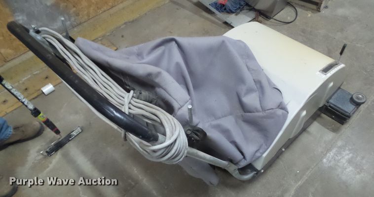 image for item HF9767 Minuteman vacuum