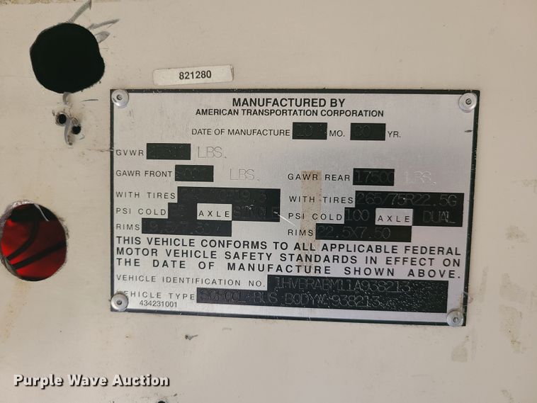 image for item HM9288 2001 International 3800 AmTran  school bus