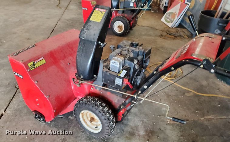 image for item HS9043 Dynamark 10/33 snow blower