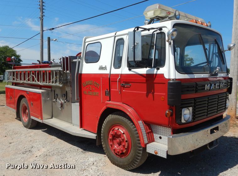 image for item HS9661 1981 Mack MS3  pumper fire truck