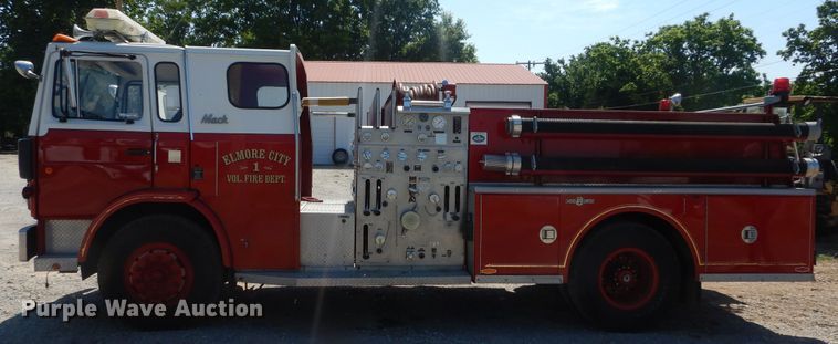 image for item HS9661 1981 Mack MS3  pumper fire truck