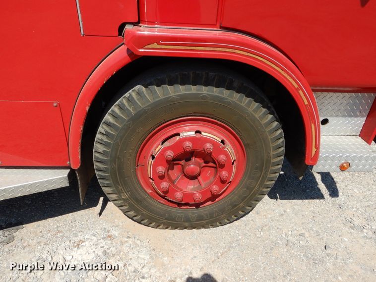 image for item HS9661 1981 Mack MS3  pumper fire truck