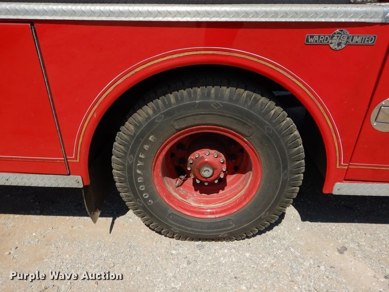 image for item HS9661 1981 Mack MS3  pumper fire truck