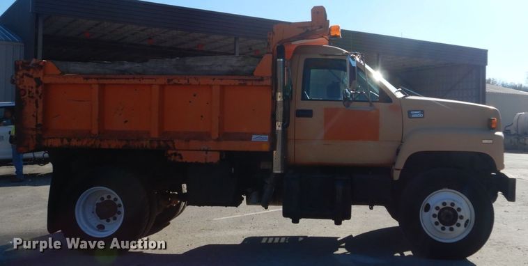 image for item HV9513 1997 GMC C8500  dump truck
