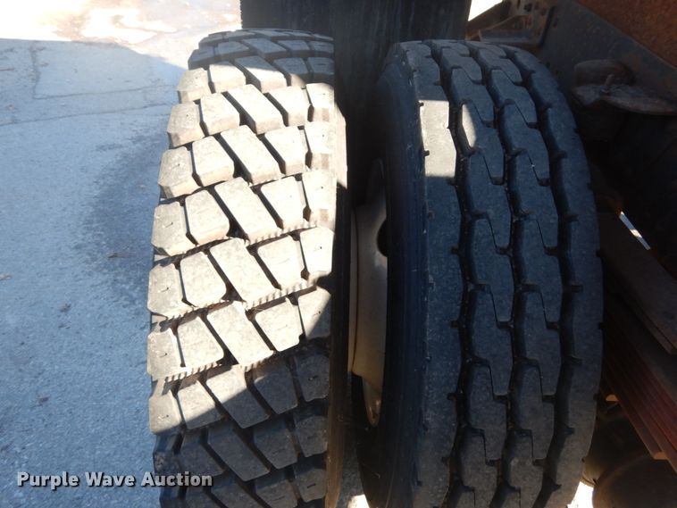 image for item HV9513 1997 GMC C8500  dump truck