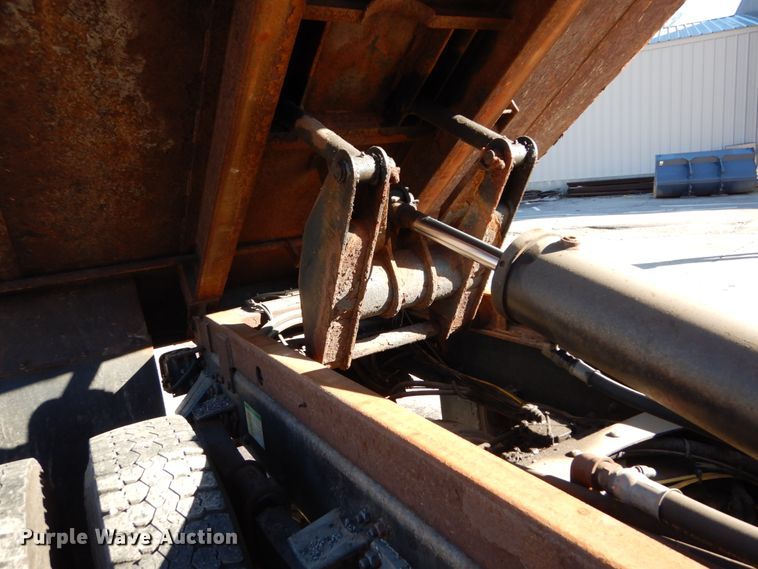 image for item HV9514 2009 Sterling Acterra  dump truck