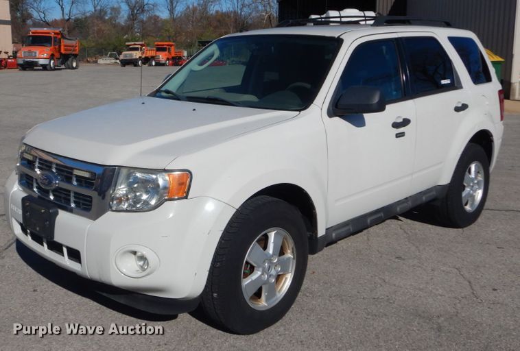 image for item HV9515 2009 Ford Escape XLT  SUV