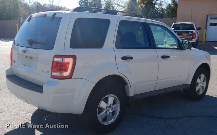 image for item HV9515 2009 Ford Escape XLT  SUV