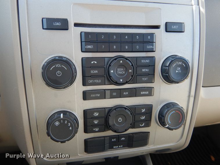 image for item HV9515 2009 Ford Escape XLT  SUV