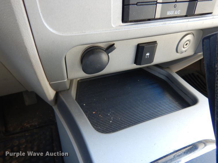 image for item HV9515 2009 Ford Escape XLT  SUV