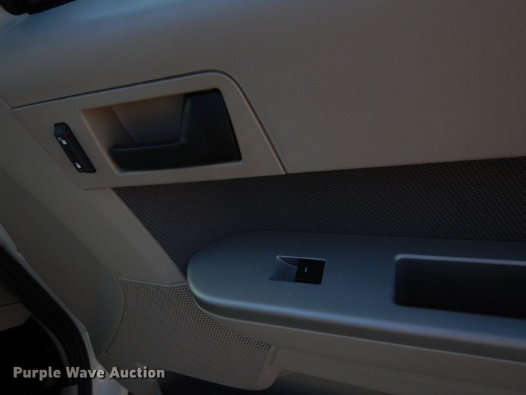 image for item HV9515 2009 Ford Escape XLT  SUV