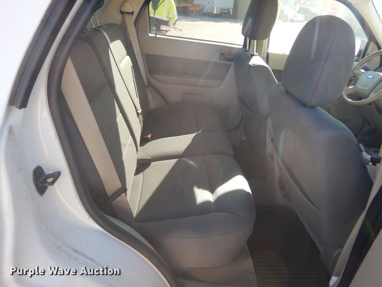 image for item HV9515 2009 Ford Escape XLT  SUV